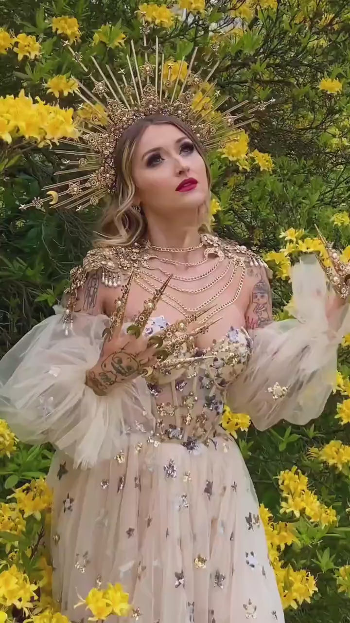 Moon Child Finger Claw 1 piece, Gold Bracelet, Nails Jewellery, Halloween, Filigree Jewellery, Gold Fingers, Sugar skull, Photo props