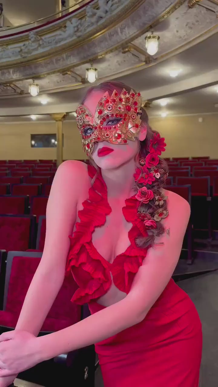 Red Gold Goddess Masquerade Mask Crystal Embellished Luxury Carnival Accessory