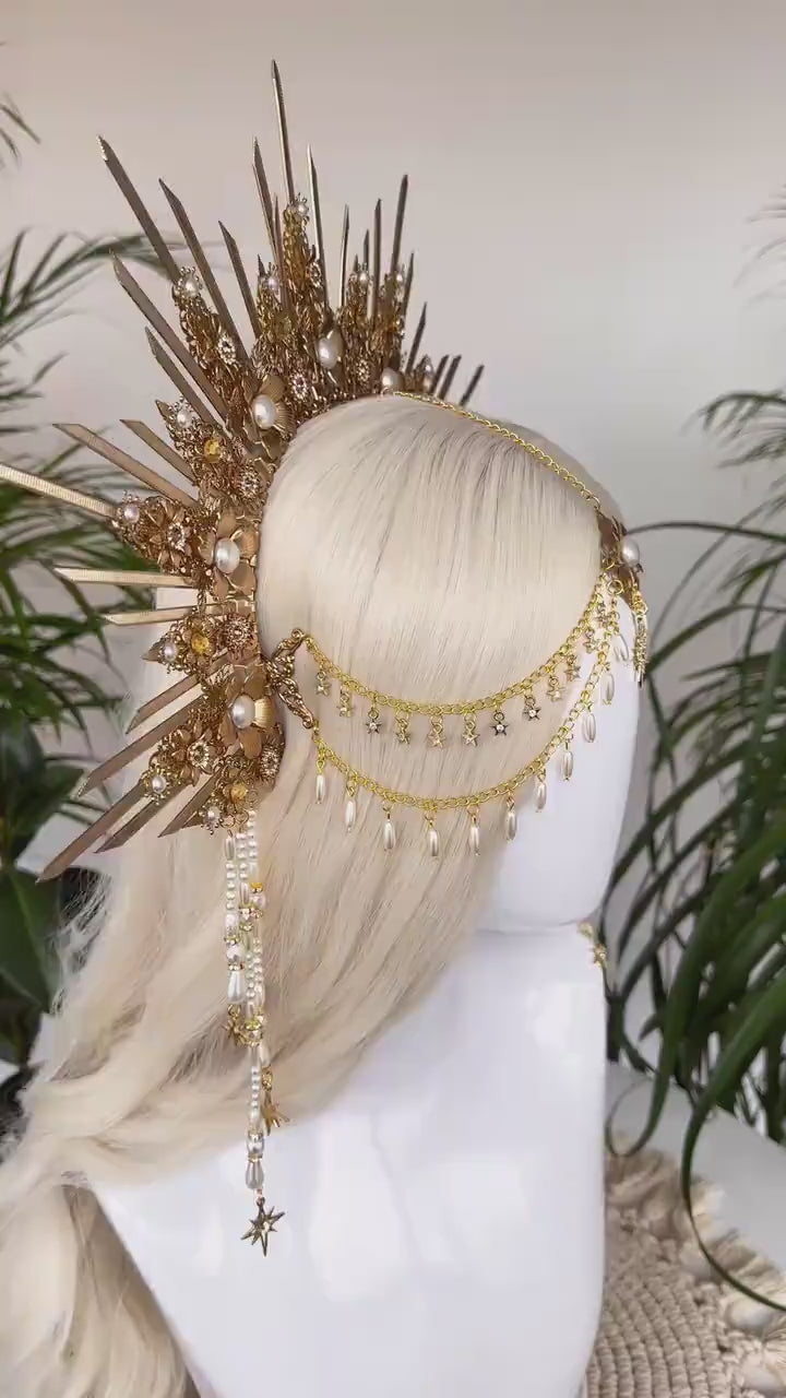 Gold halo crown, Bridal headpiece, Halo headpiece, Gold crown, Flower crown, Bridal crown, Wedding headpiece, Festival crown, Wedding crown