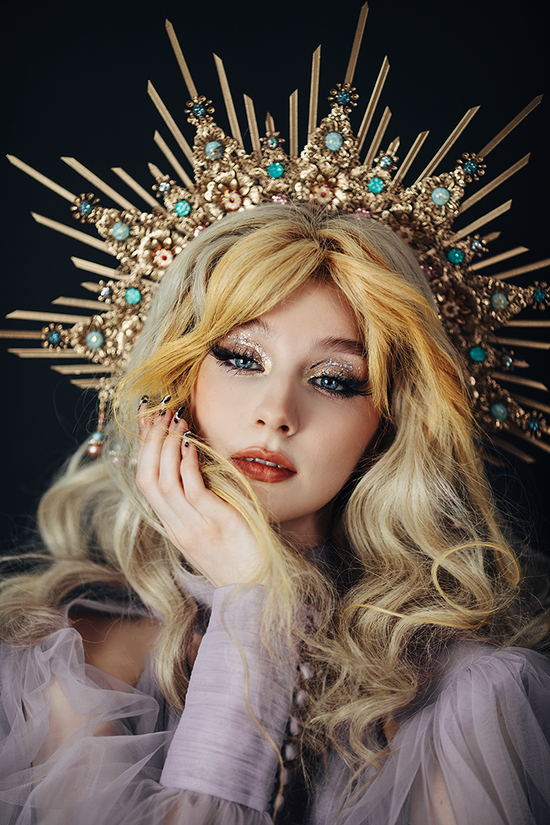 Mint Gold Halo Crown