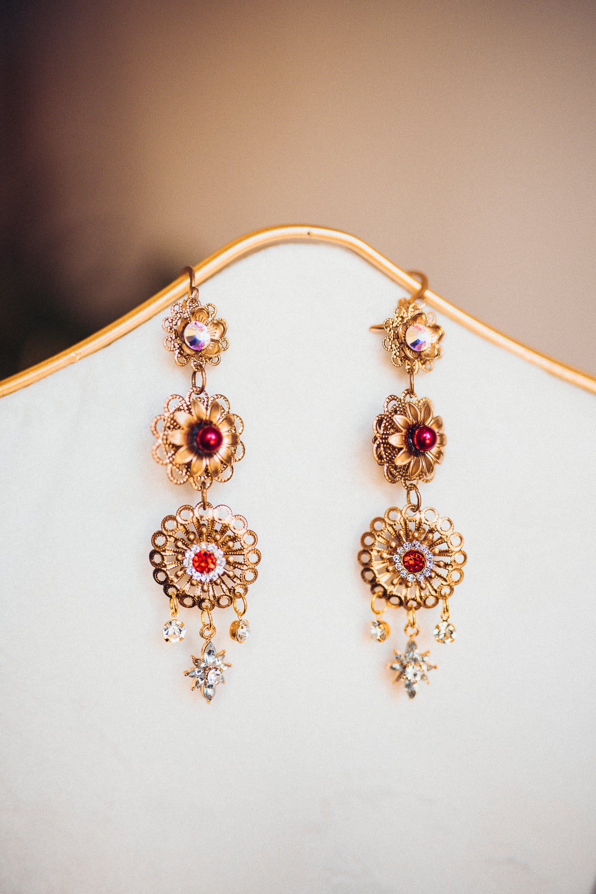 Load image into Gallery viewer, Celestial Earrings Red Rose
