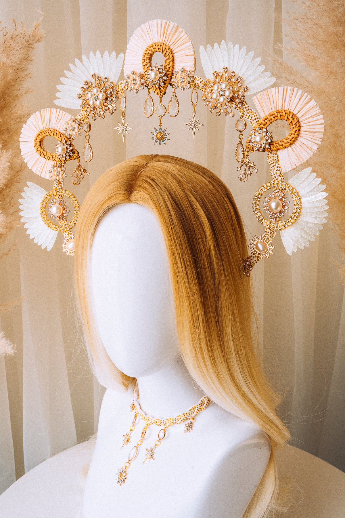 Load image into Gallery viewer, Beige Halo Crown Boho Collection
