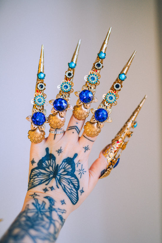 Aquarius Zodiac Sign Gold Finger Claw 1 piece Nails Jewellery