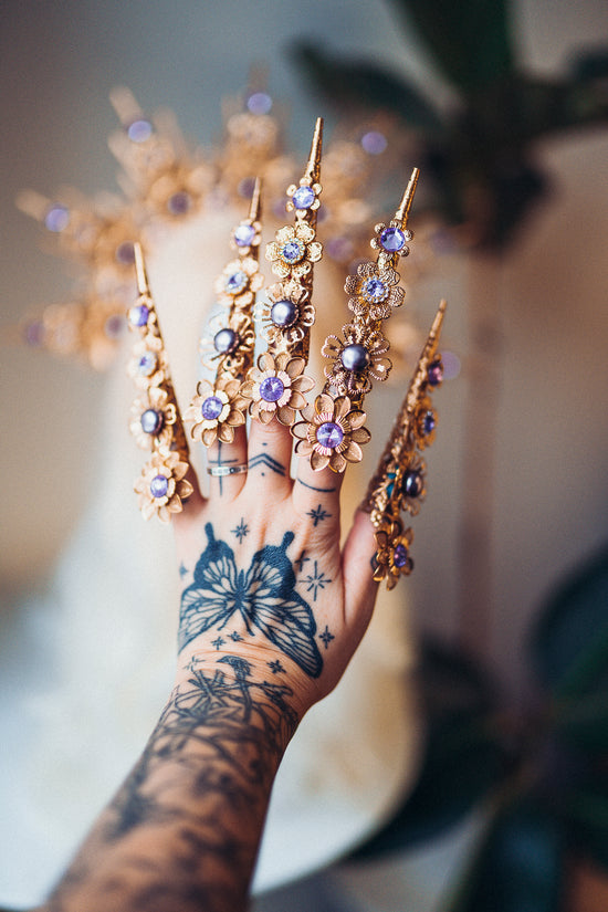 Lavender Finger Claws