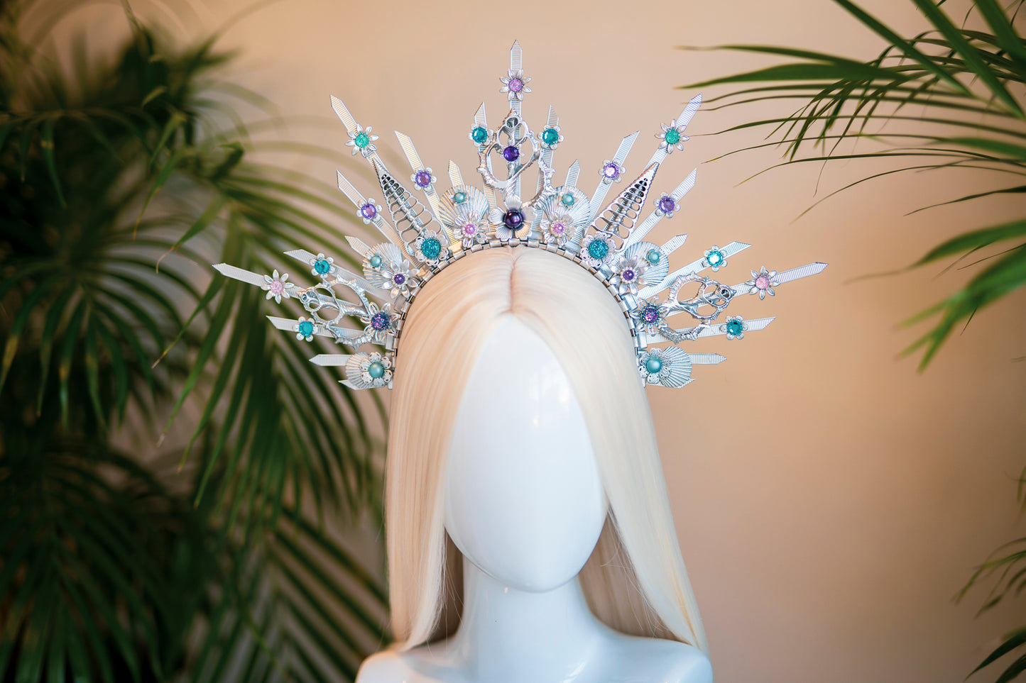 Load image into Gallery viewer, Silver Mermaid Halo Crown
