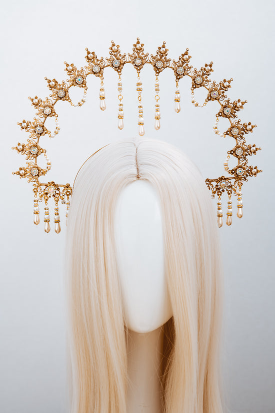 Gold Halo Crown Pearls