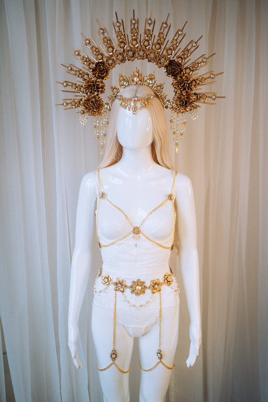 Load image into Gallery viewer, NECKLACE Gold Harness Festival Fashion
