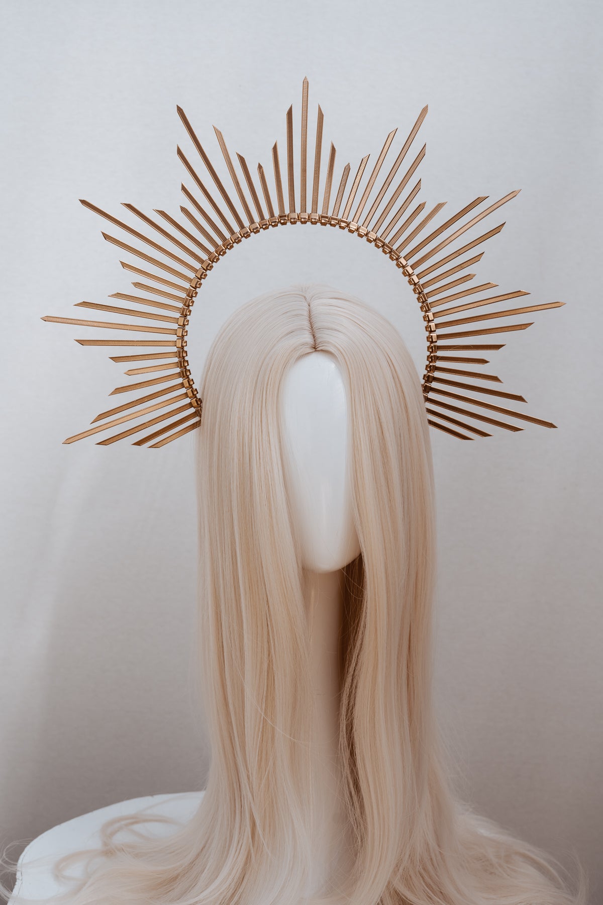 Load image into Gallery viewer, Gold Halo Headpiece
