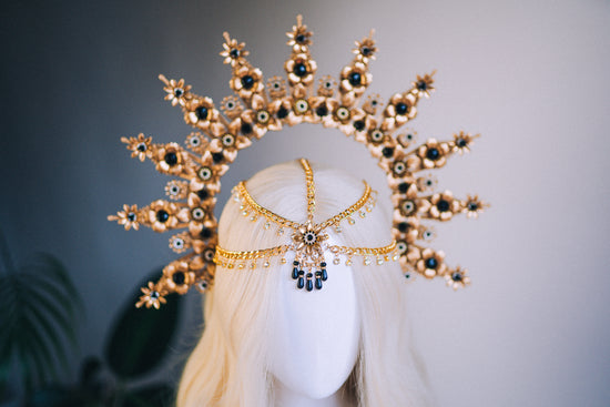Load image into Gallery viewer, Gold Halo Crown Wedding Headpiece
