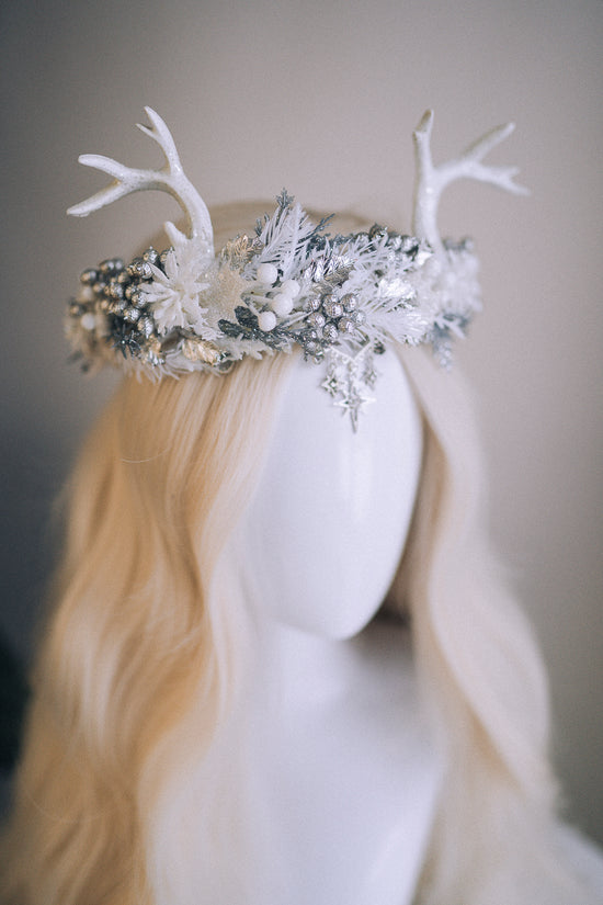 Load image into Gallery viewer, Reindeer Winter Headband
