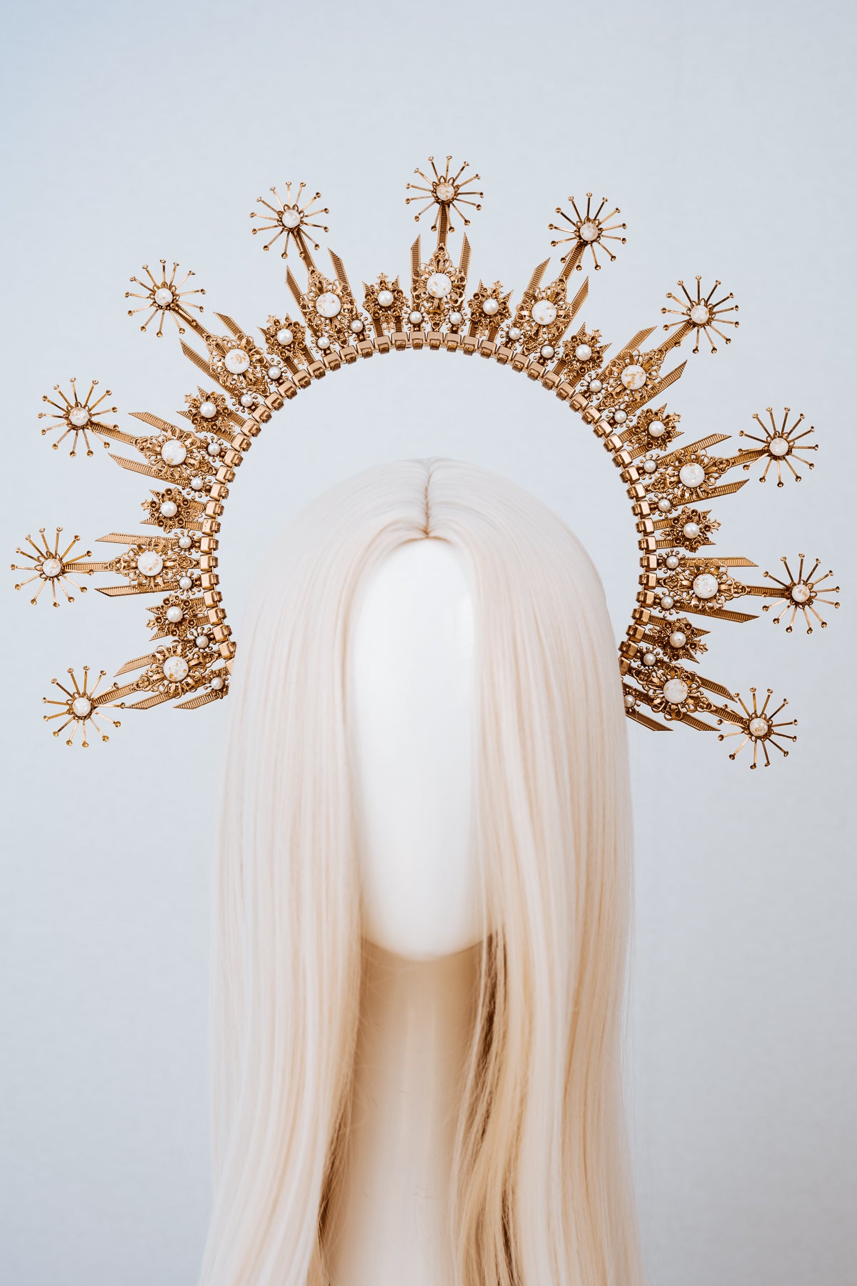 Load image into Gallery viewer, Beige Halo Crown
