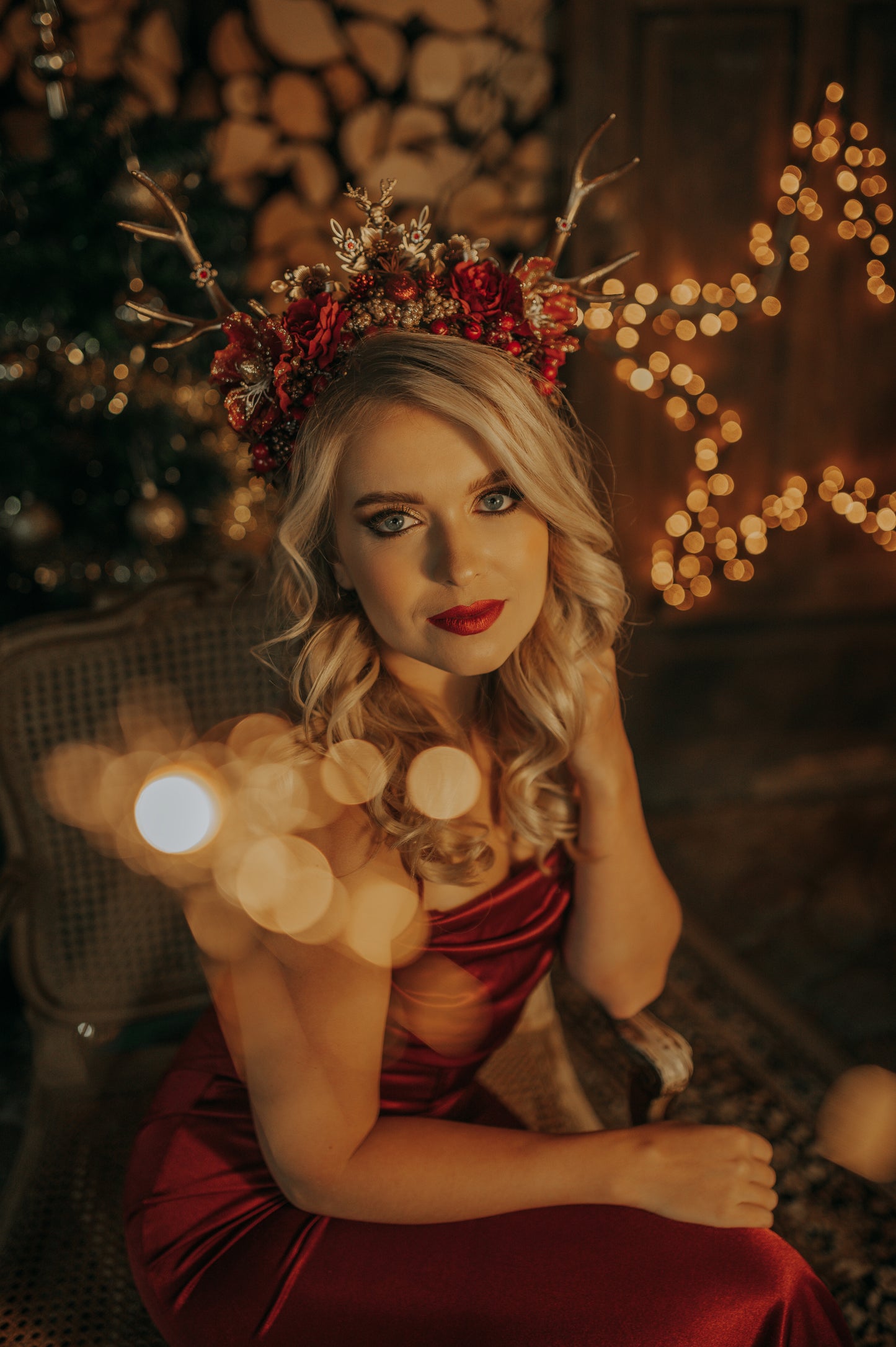 Load image into Gallery viewer, Christmas Halo Crown Reindeer
