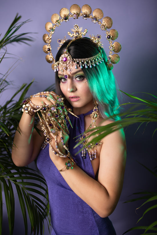 Load image into Gallery viewer, Mermaid Purple Earrings
