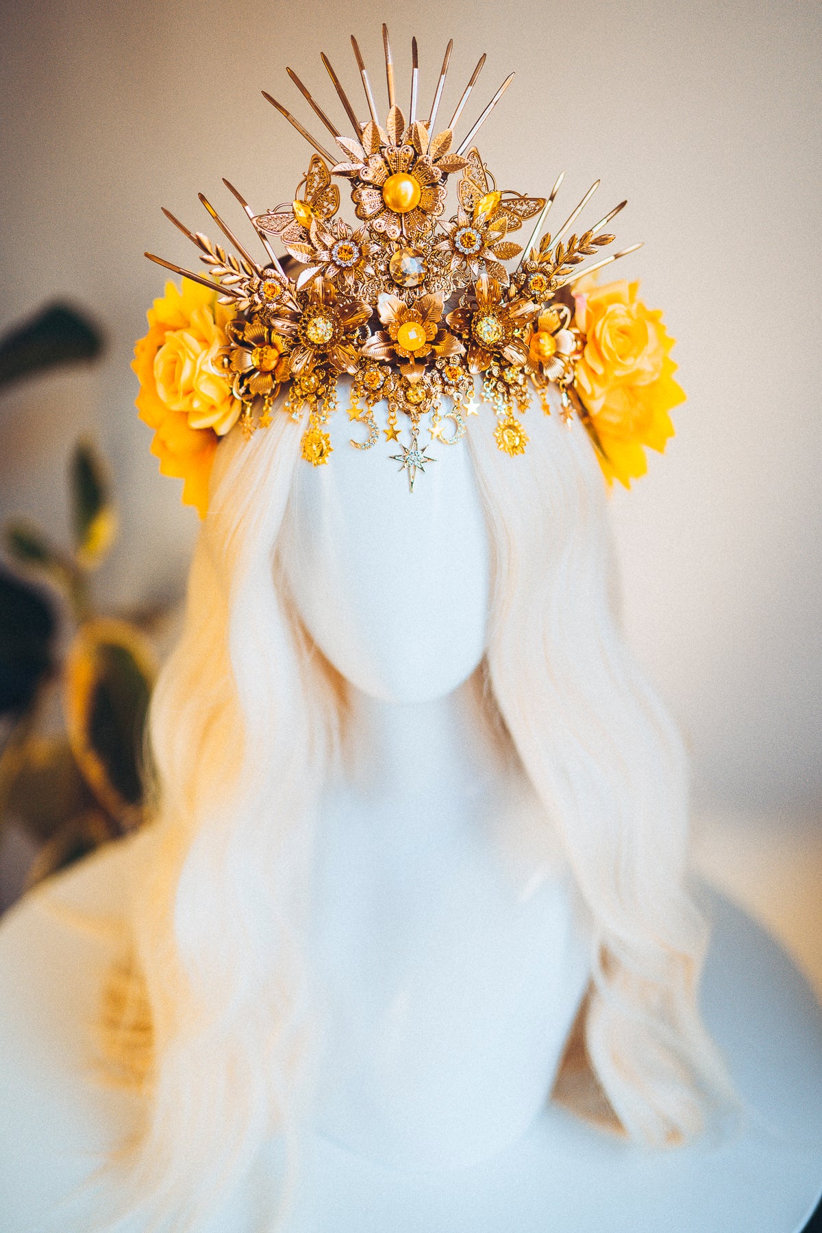 Load image into Gallery viewer, Sun Flower Crown Headband
