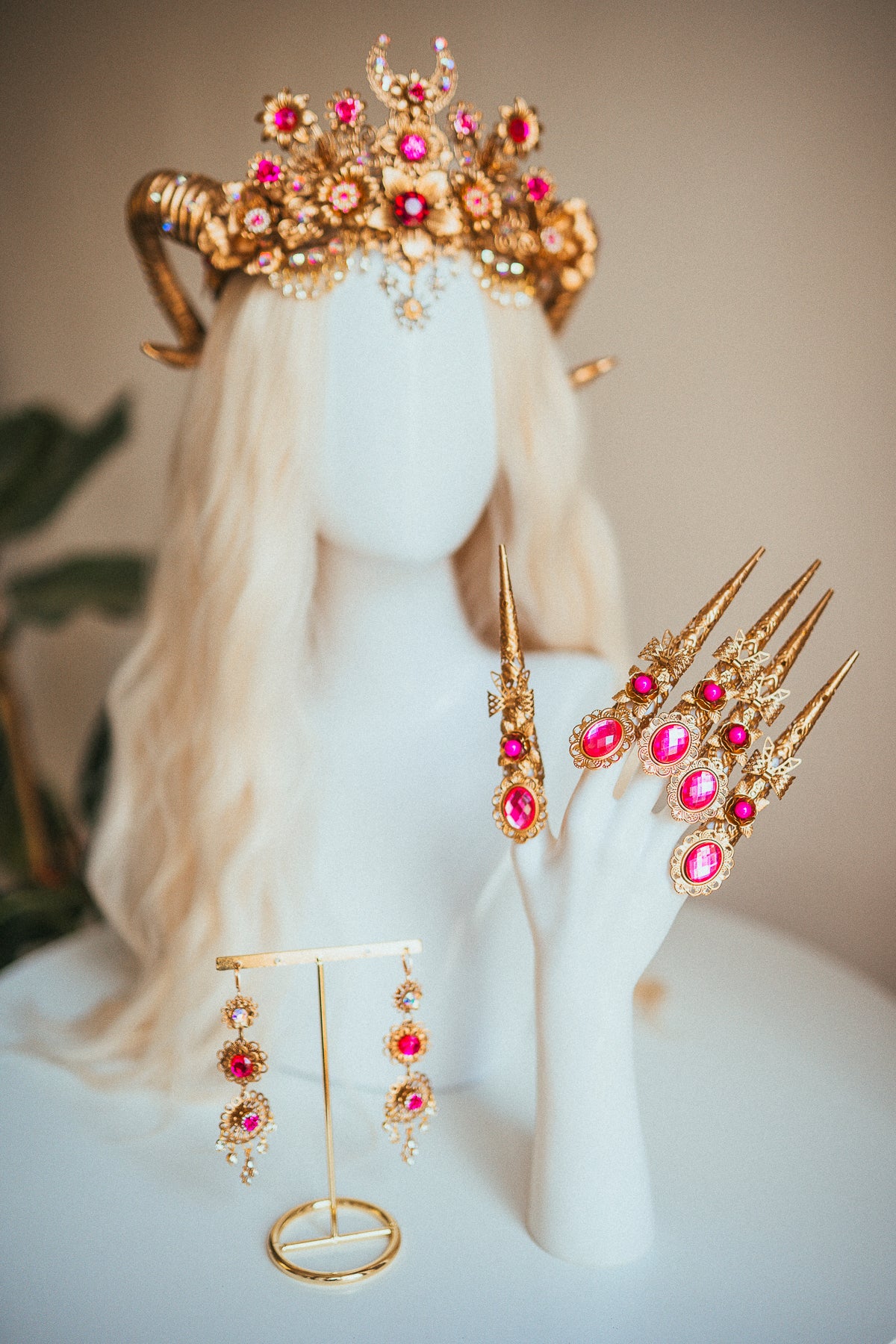 Load image into Gallery viewer, Celestial Earrings Pink
